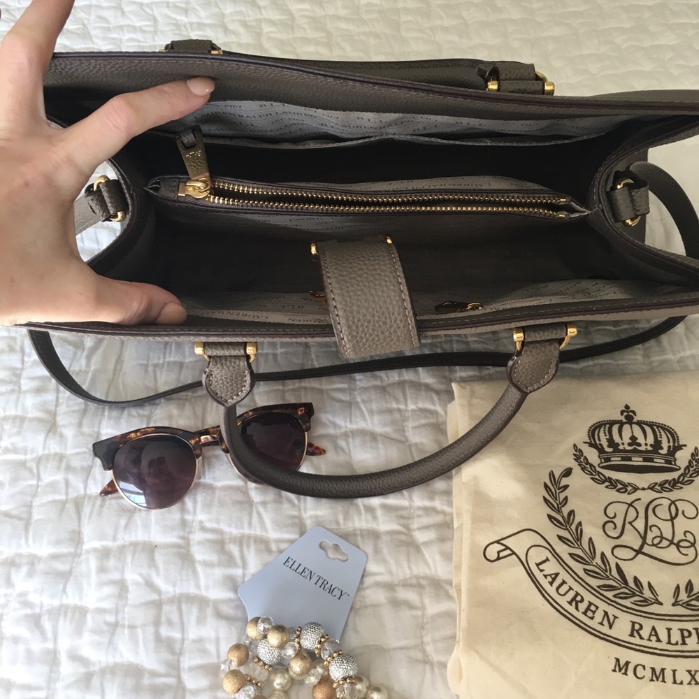 Large Pebbled Leather Ralph Lauren Brigitte Tote - Picture 5 of 6